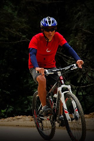 Born Explorer Brochure