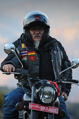 Born Explorer Brochure